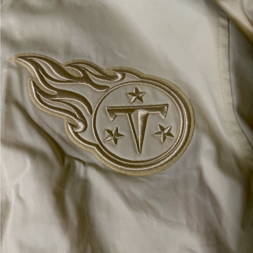 Men's Tennessee Titans Full Zip  Cream Satin Bomber Jacket -Size L - Picture 3 of 9